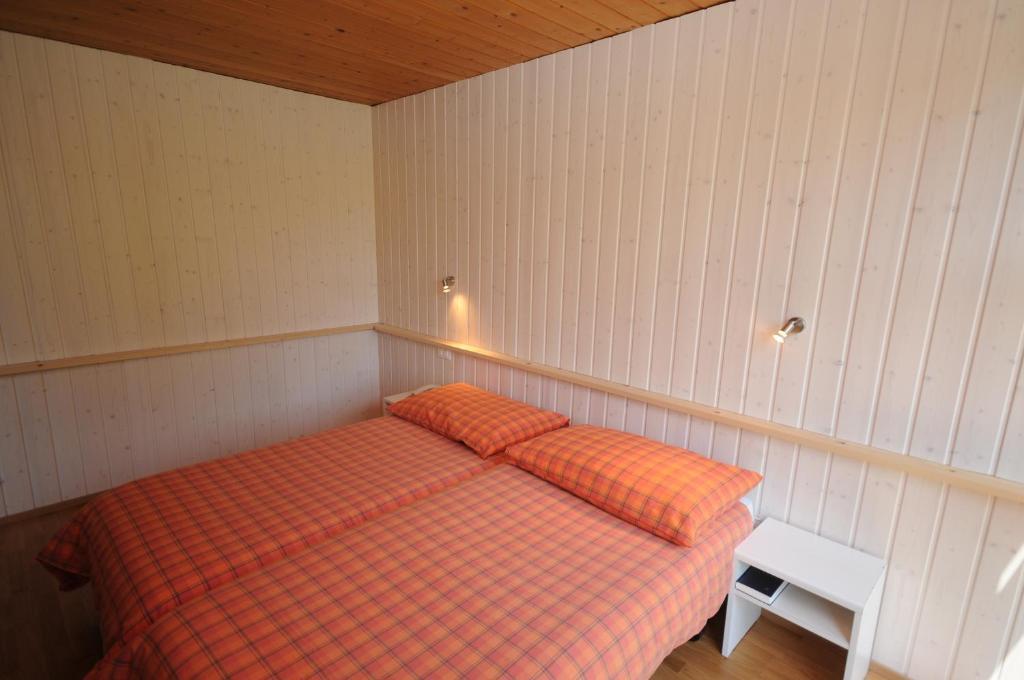 Hotel Twannberg Neuchatel Room photo